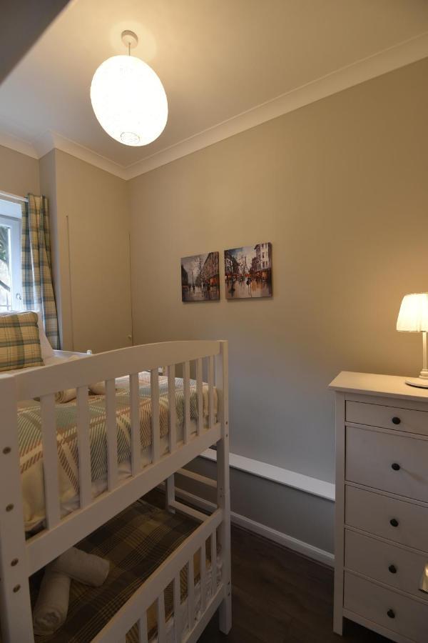 Pleasance Apartment Ground Floor Main Door Access เอดินบะระ ภายนอก รูปภาพ